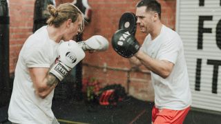 twee boksende mannen training